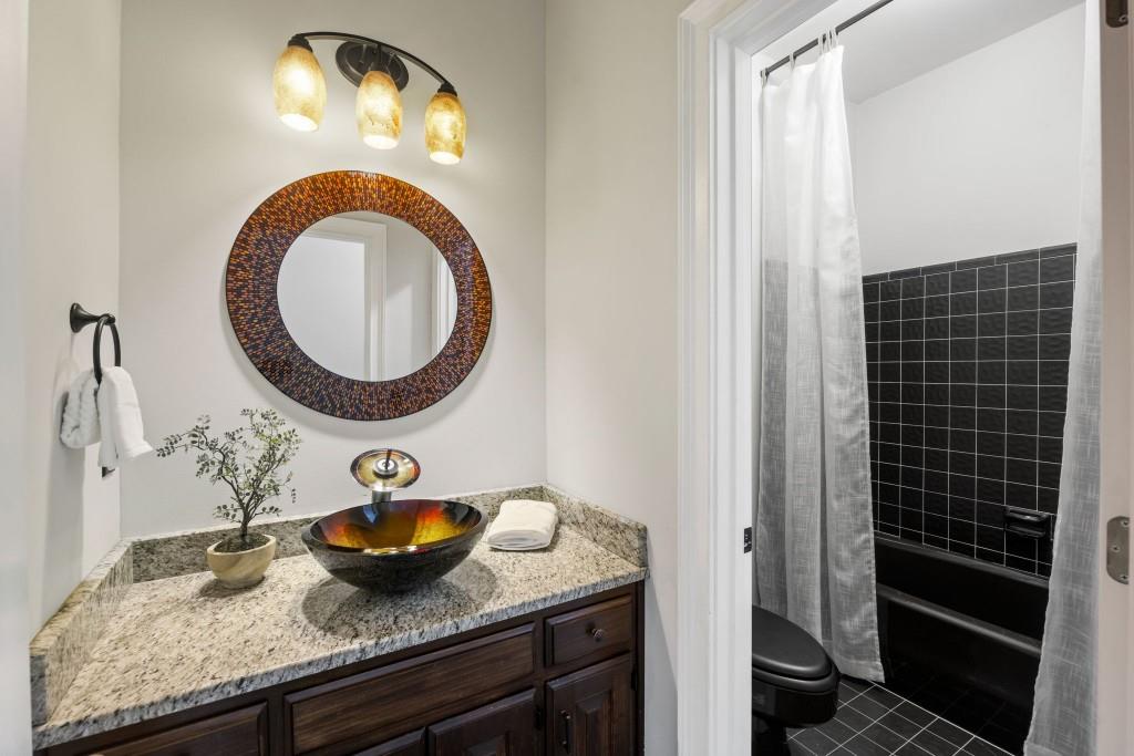 410 Waterridge Court