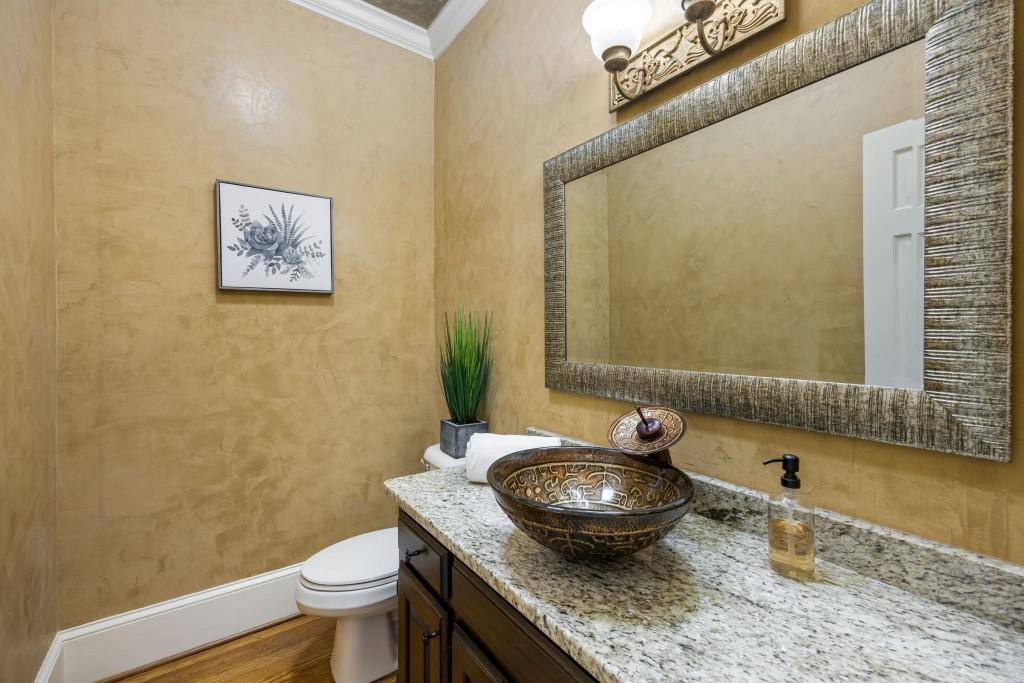 410 Waterridge Court
