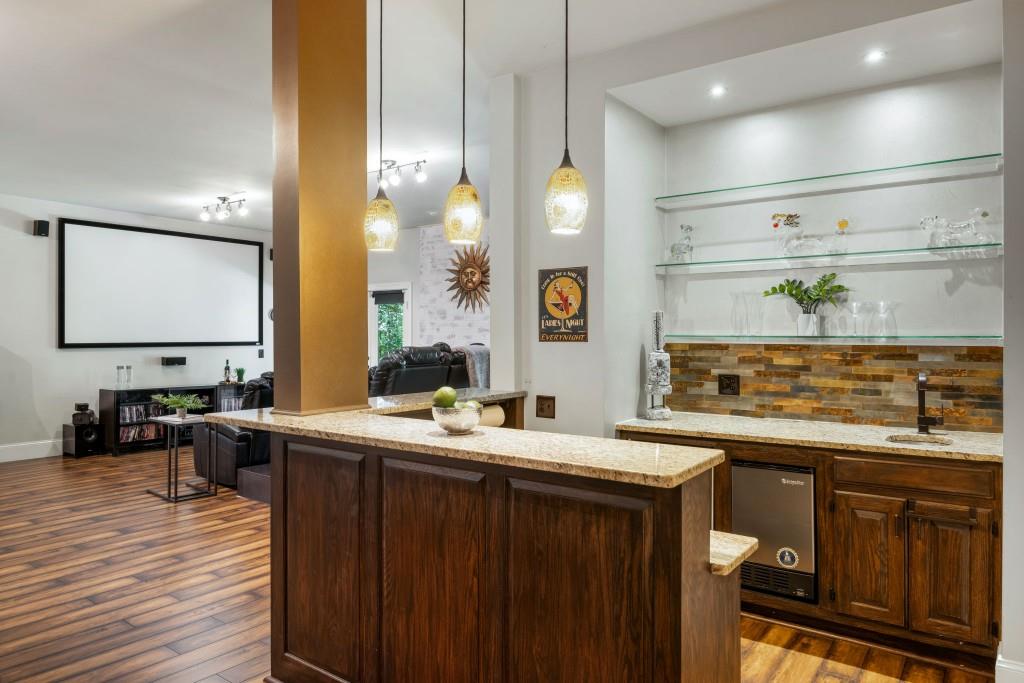 410 Waterridge Court