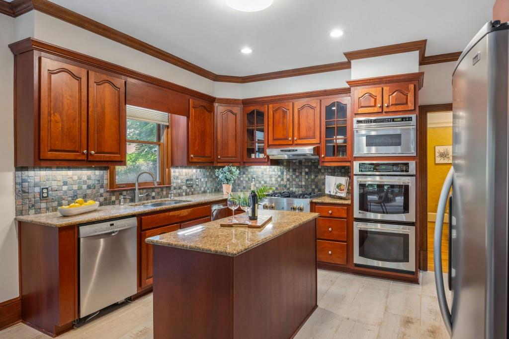 410 Waterridge Court