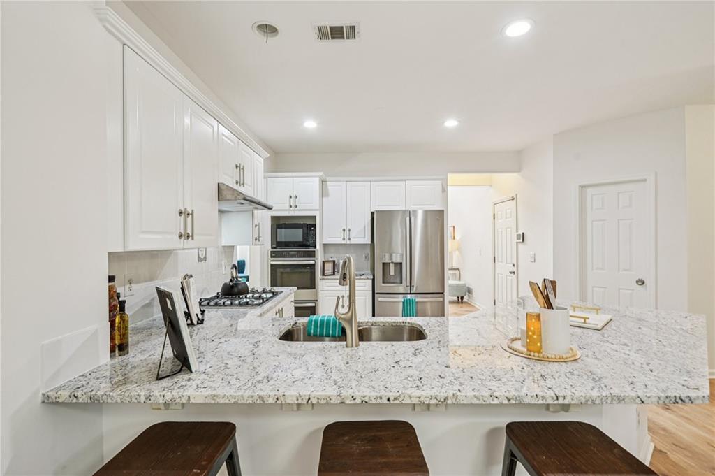 1457 Brentwood Drive