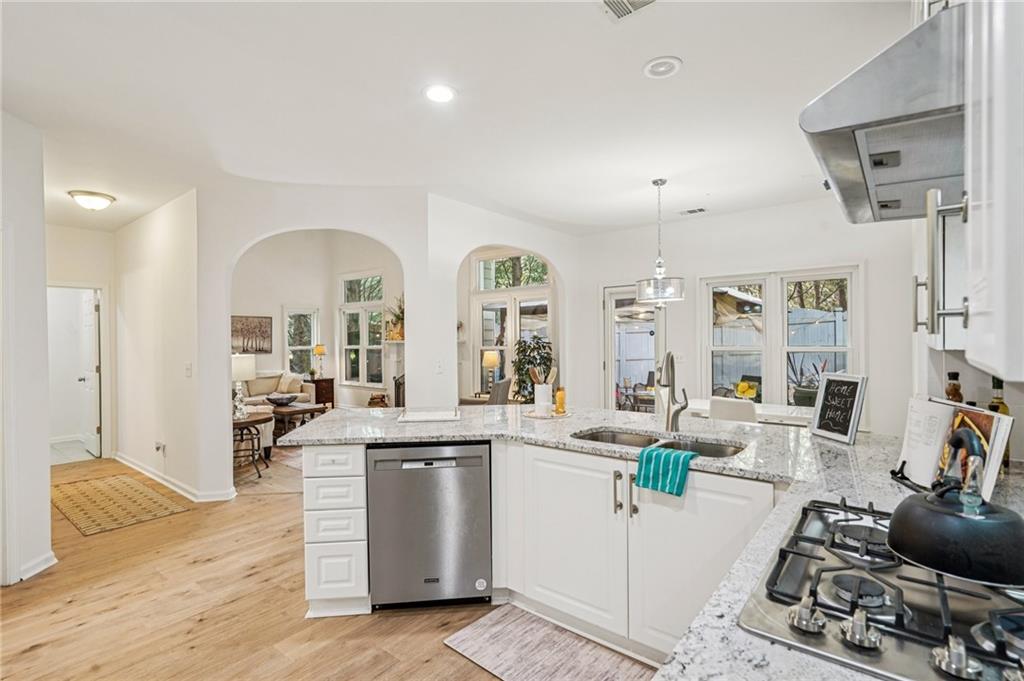 1457 Brentwood Drive