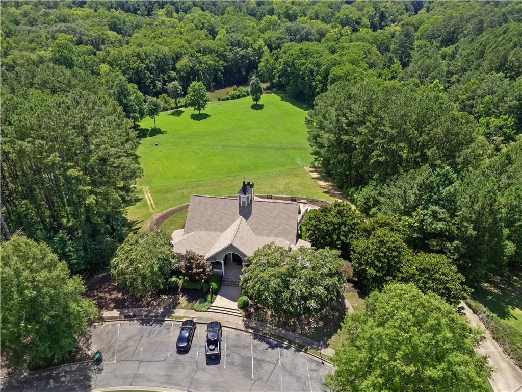 608 Walker Court