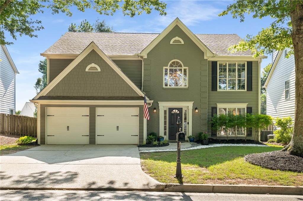 11095 Crabapple Lake Drive