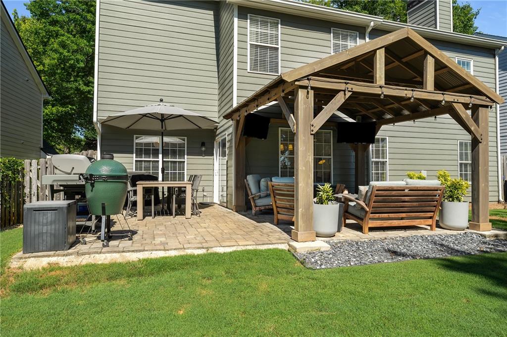 11095 Crabapple Lake Drive