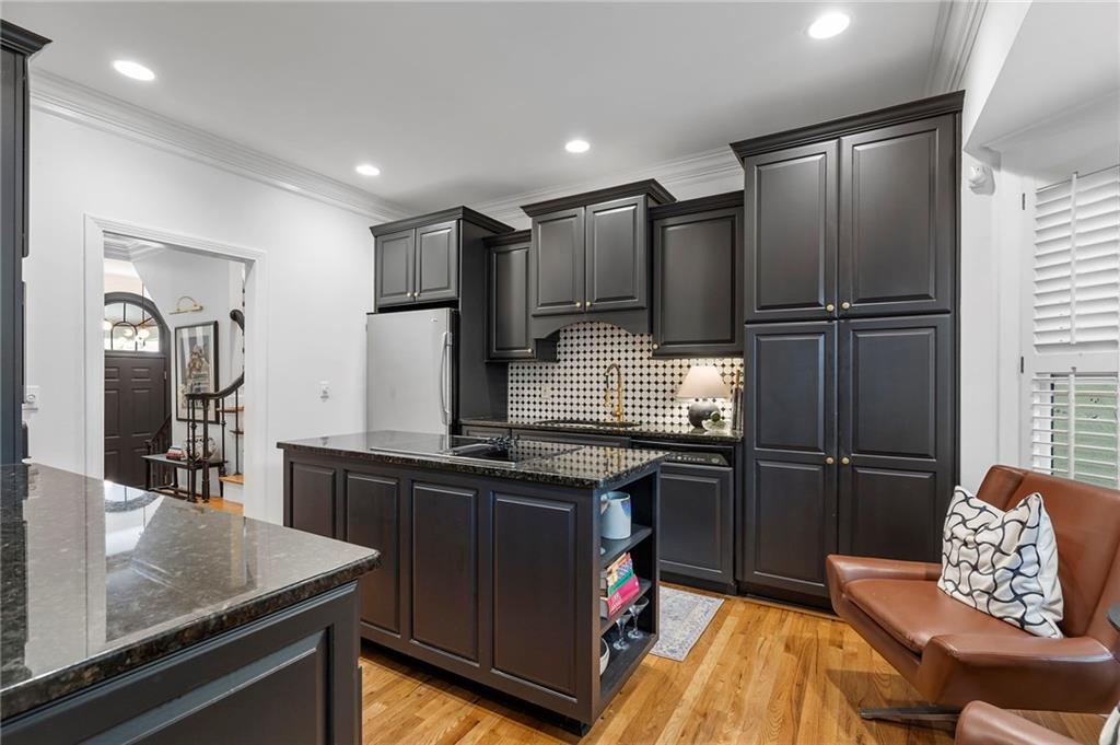1237 Brookhaven Park Place NE