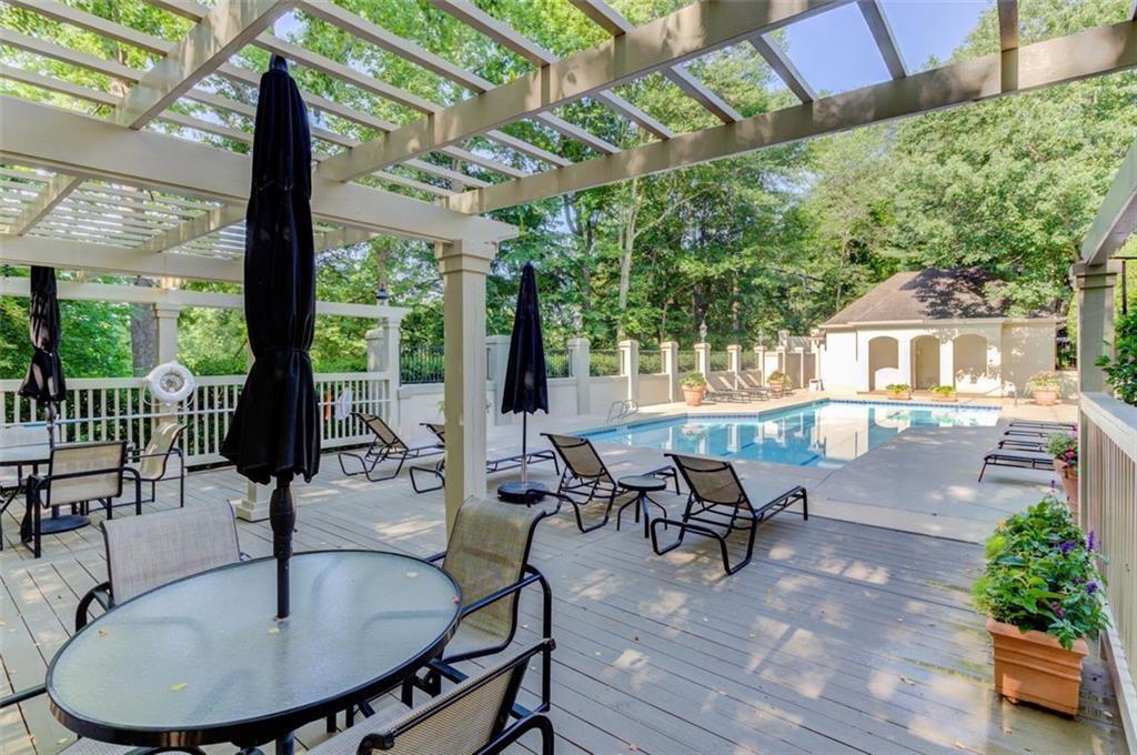 1237 Brookhaven Park Place NE