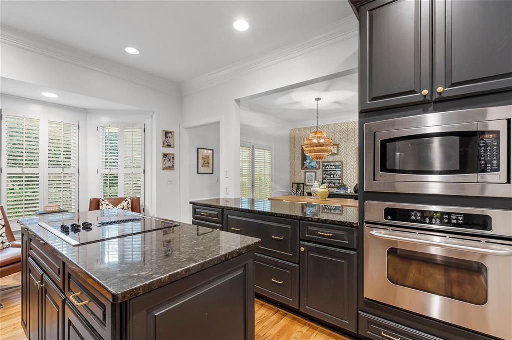 1237 Brookhaven Park Place NE