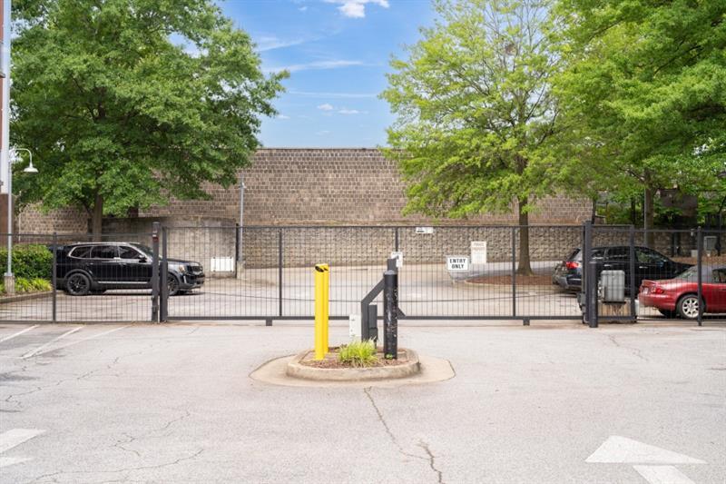 572 Edgewood Avenue SE Unit 303