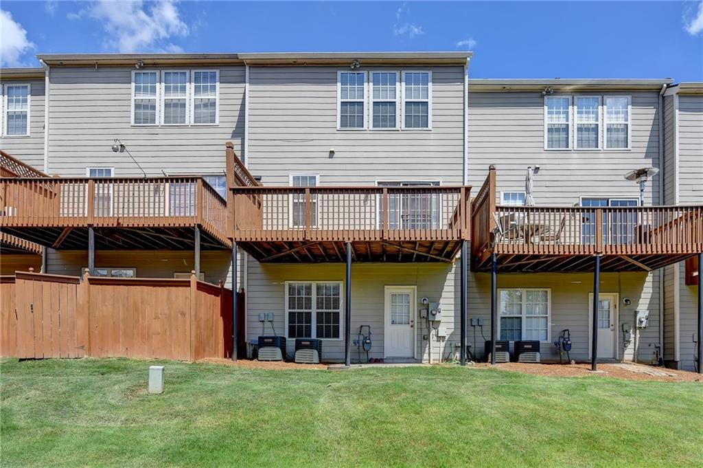 4020 Edgecomb Drive