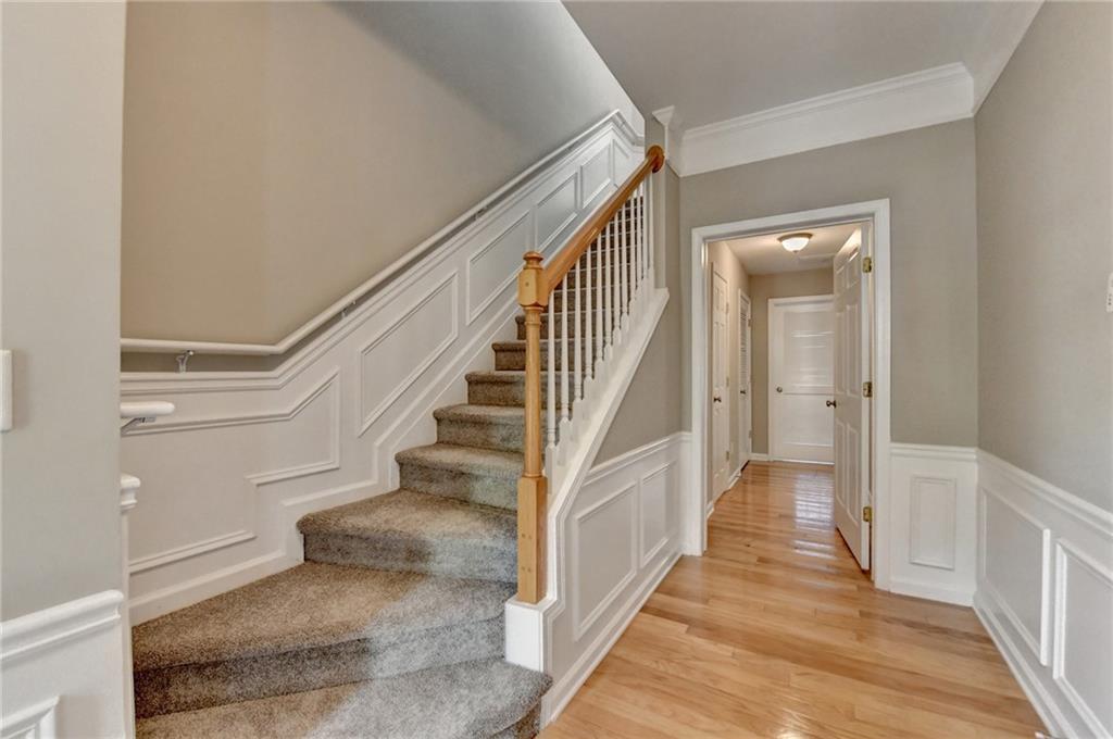 4020 Edgecomb Drive