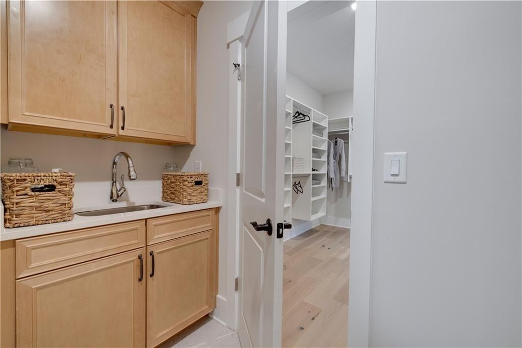 313 Brooke View Trail