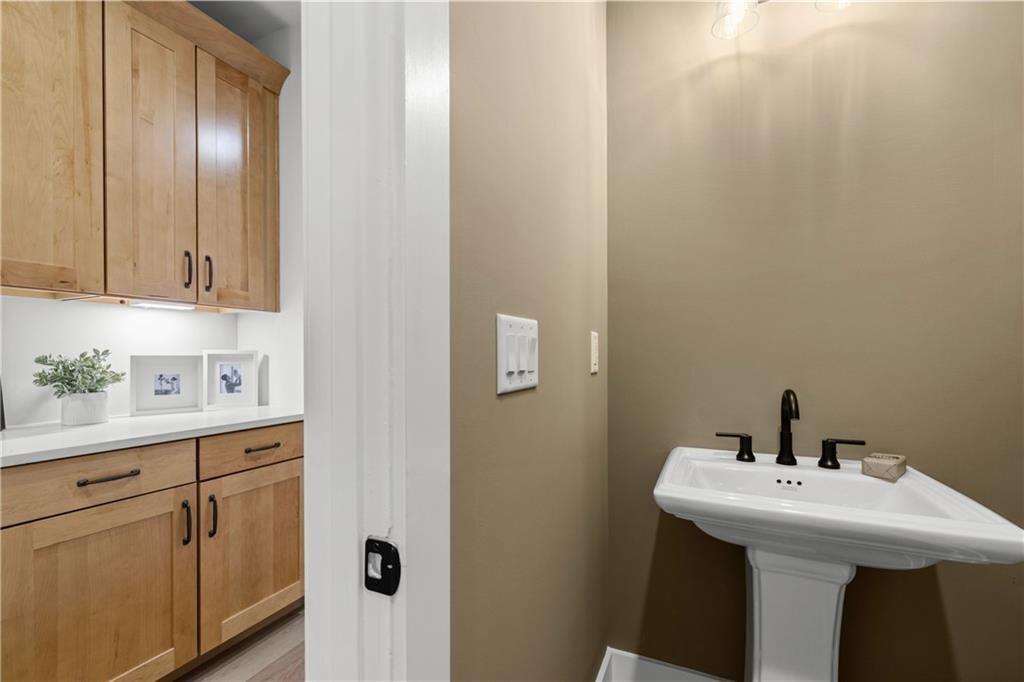 313 Brooke View Trail