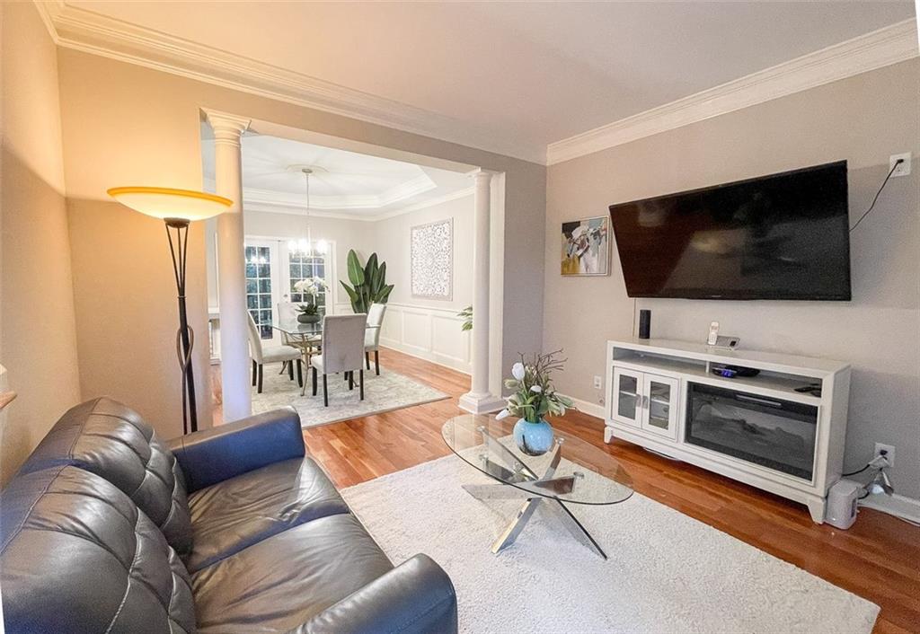 710 DEVON HILL Court