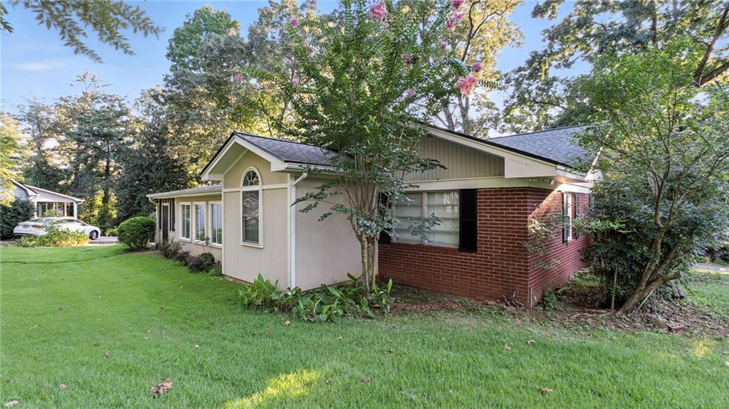 5809 Norton Circle