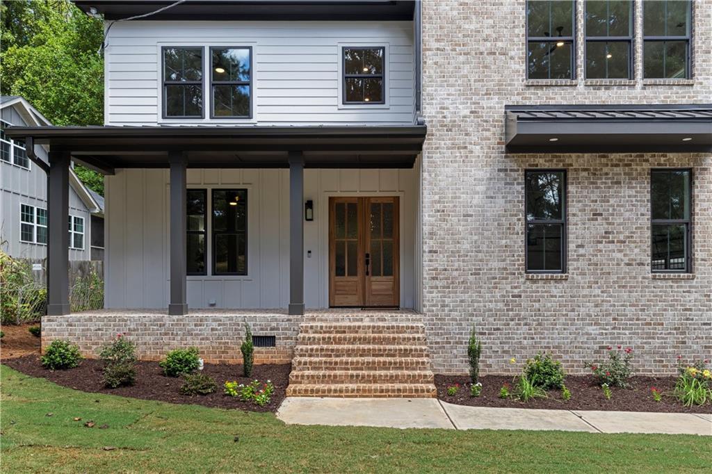 1326 Fenway Circle