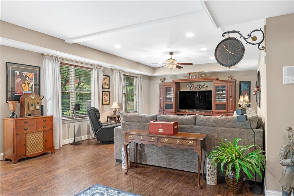 5470 Buck Hollow Drive