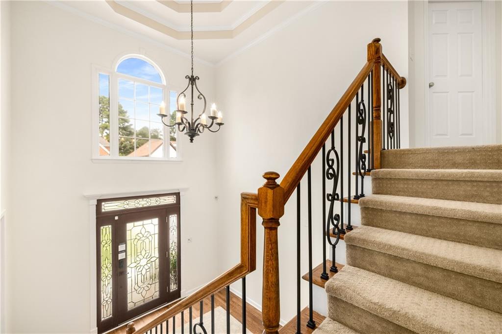 6215 Song Breeze Trace