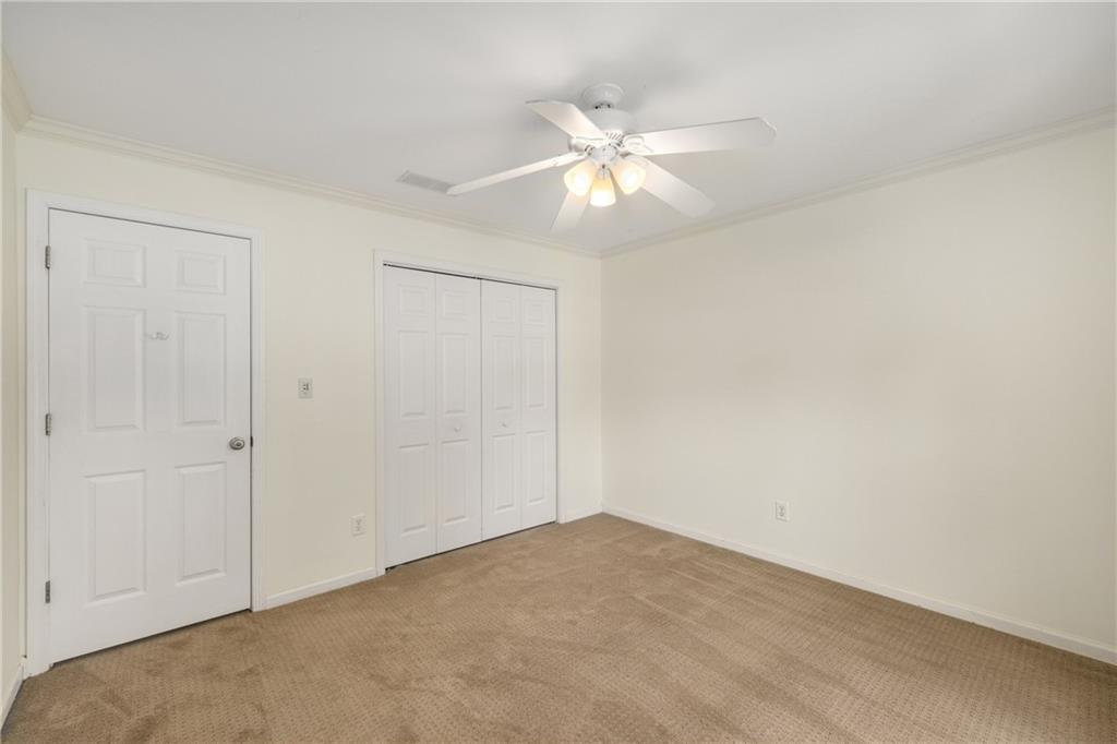 6215 Song Breeze Trace