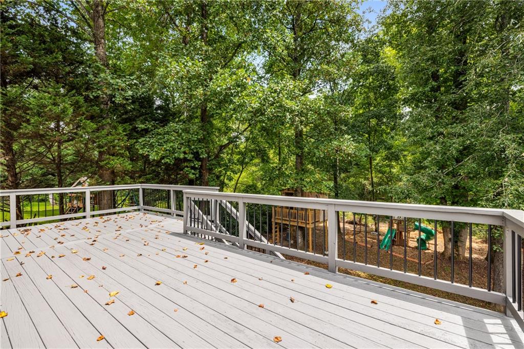 6215 Song Breeze Trace