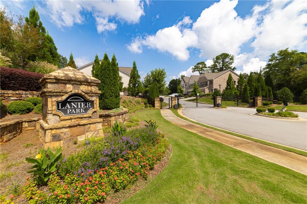 1417 Lanier Vista Drive