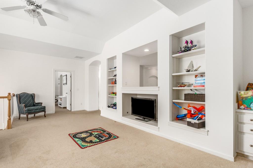 1205 Beacon Hill Crossing