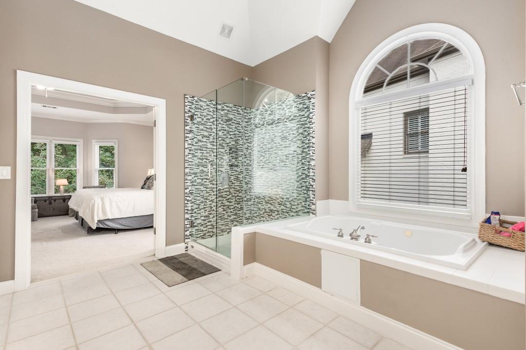 1205 Beacon Hill Crossing