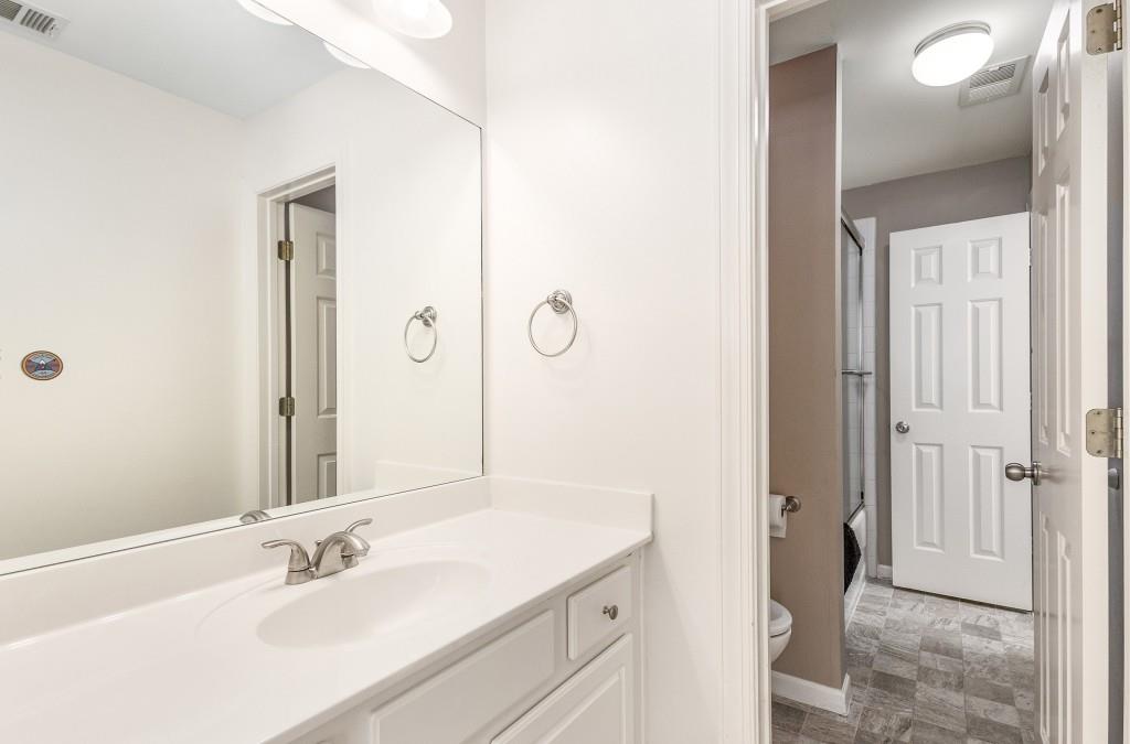 1205 Beacon Hill Crossing