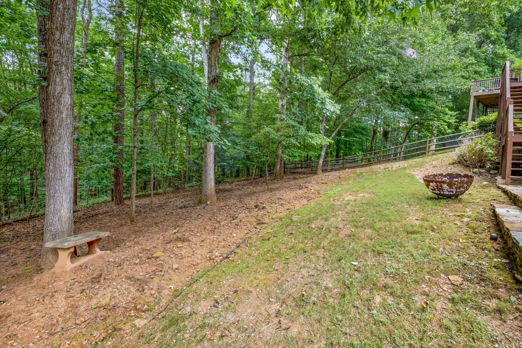 1205 Beacon Hill Crossing