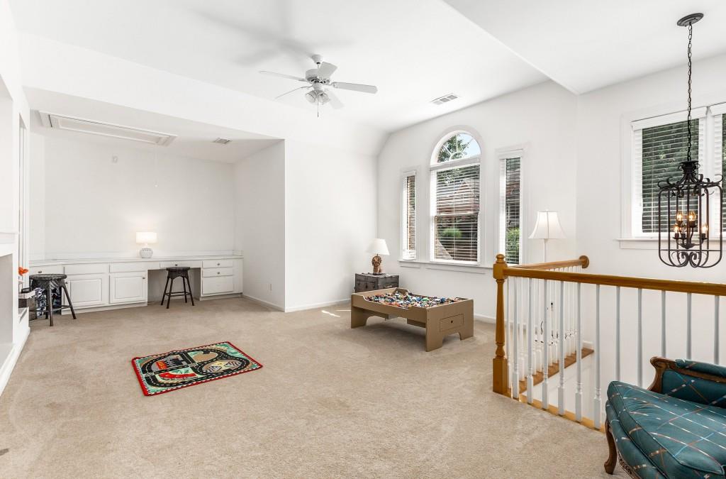 1205 Beacon Hill Crossing