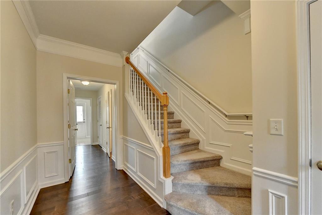 4006 Edgecomb Drive