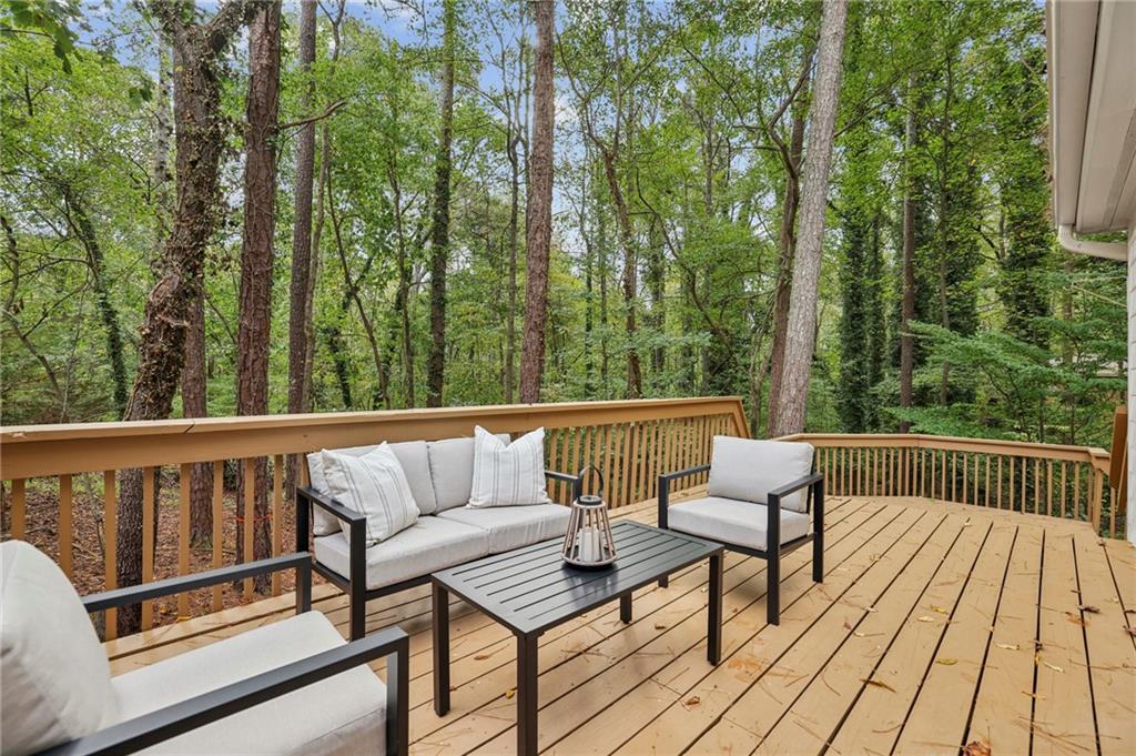 525 Persimmon Lane