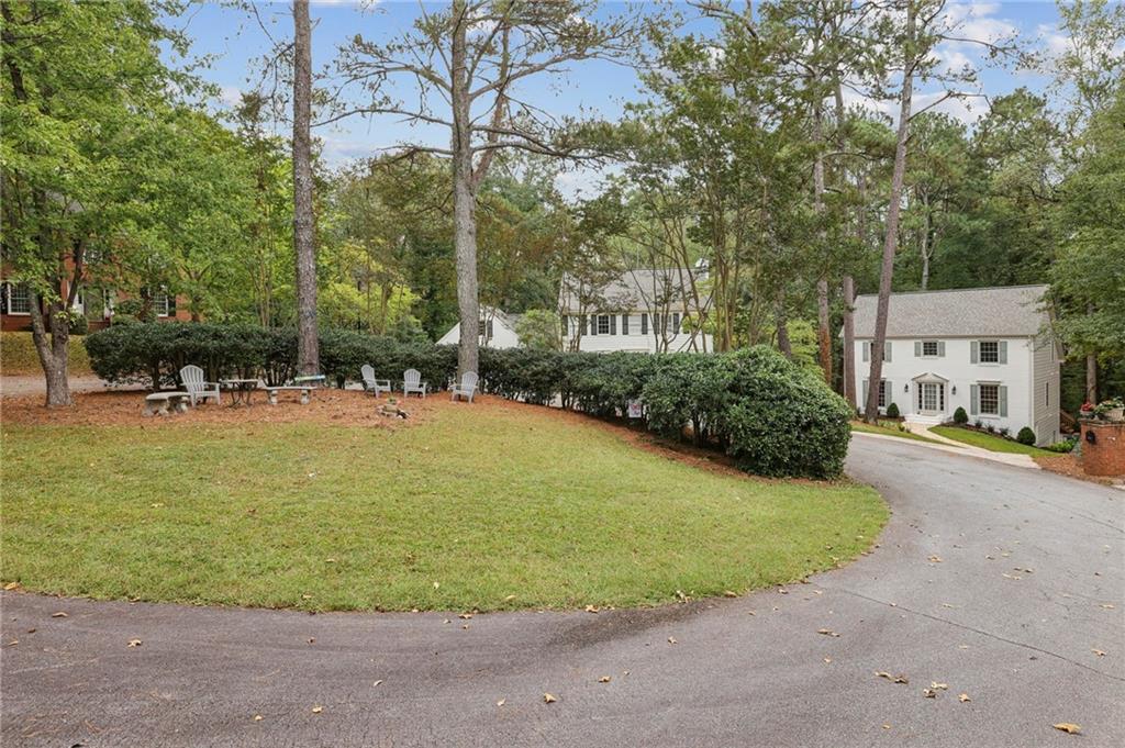 525 Persimmon Lane