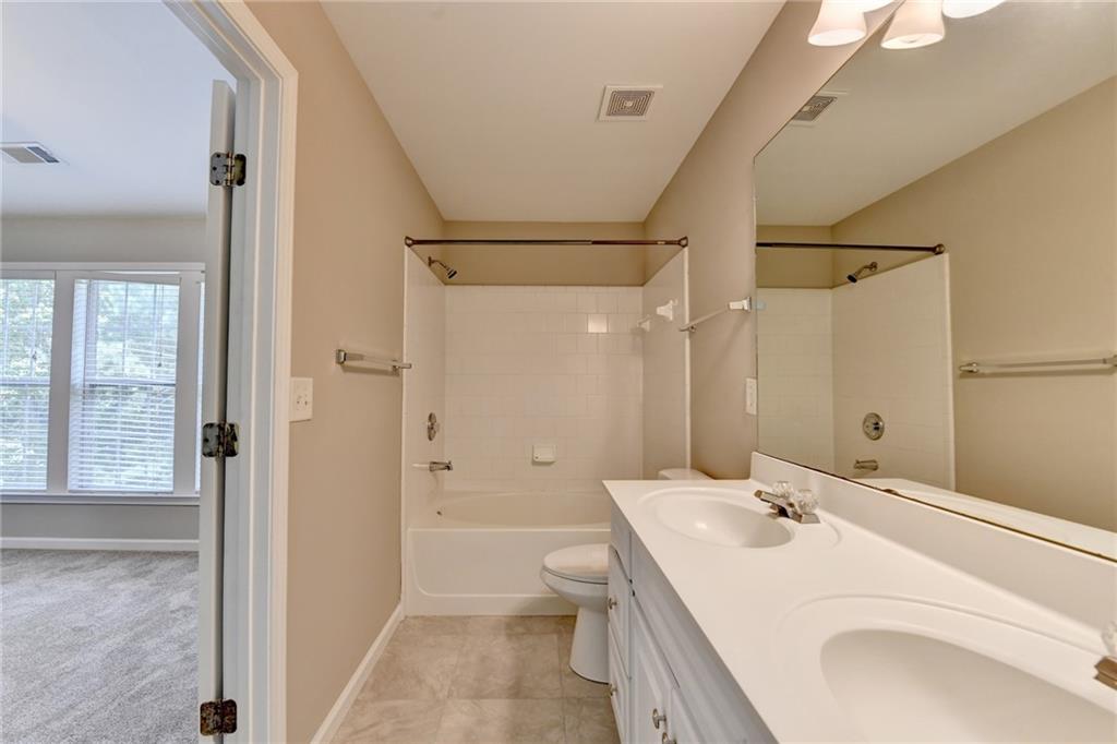 4021 Edgecomb Drive