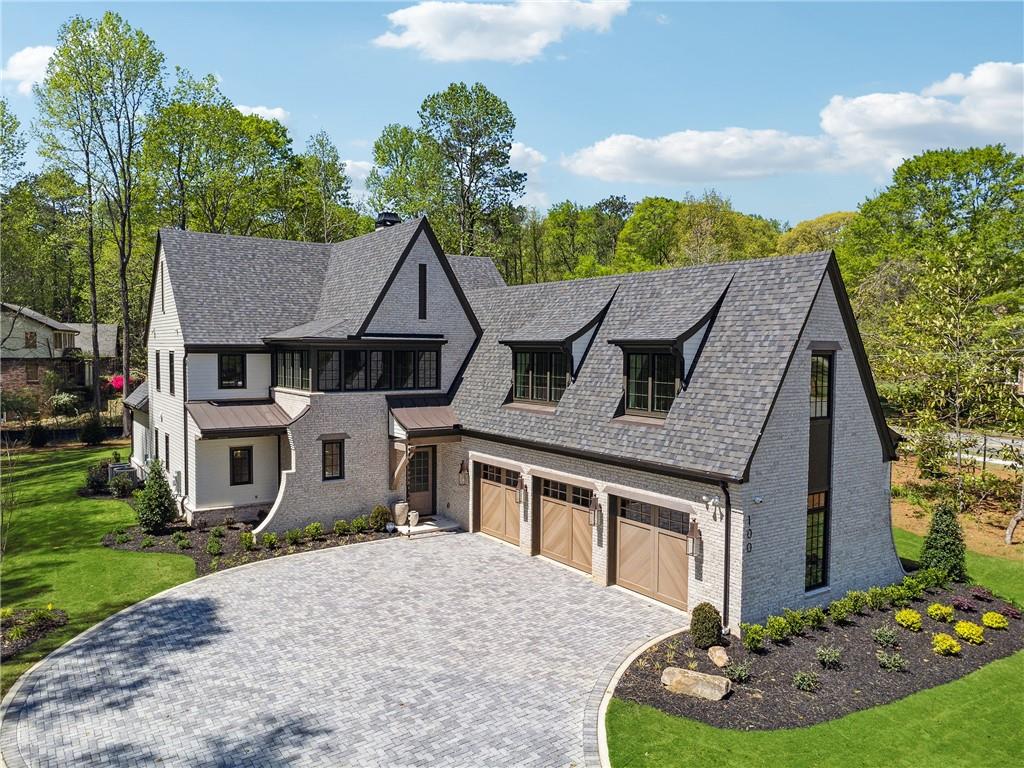 100 Maison Ct