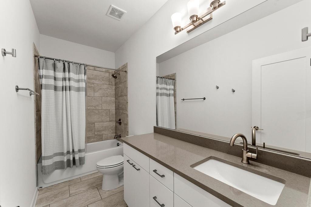 1388 La France Street NE Unit 8