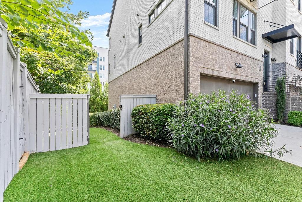 1388 La France Street NE Unit 8