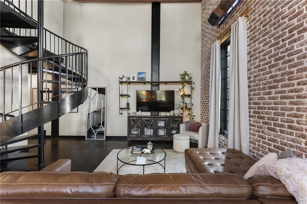 5434 Peachtree Road Unit 106