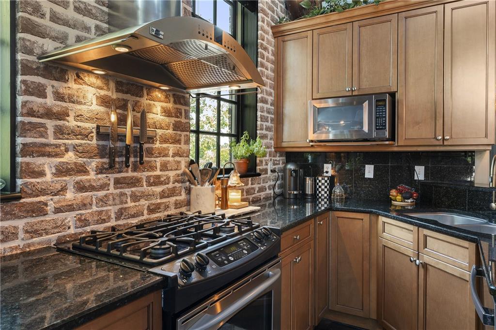 5434 Peachtree Road Unit 106