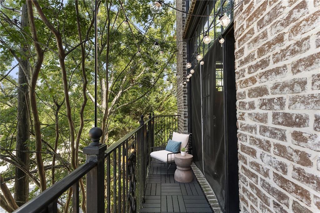 5434 Peachtree Road Unit 106
