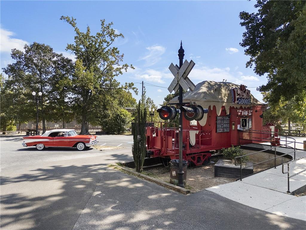 5434 Peachtree Road Unit 106