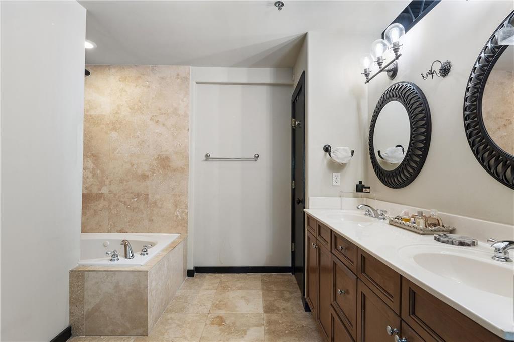 5434 Peachtree Road Unit 106