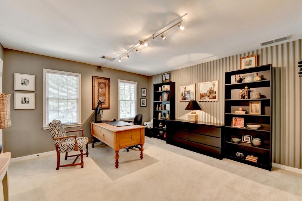 5490 Overbend Trail
