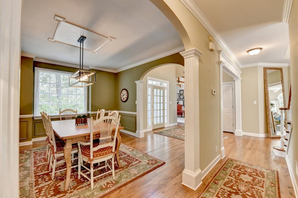 5490 Overbend Trail