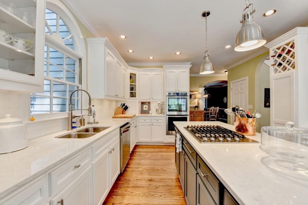 5490 Overbend Trail