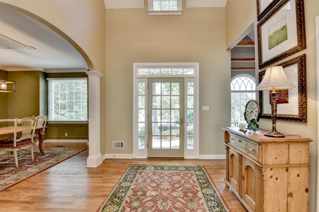 5490 Overbend Trail