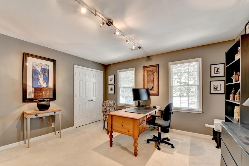 5490 Overbend Trail