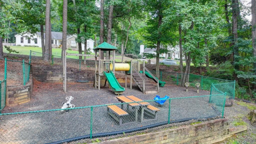 5490 Overbend Trail