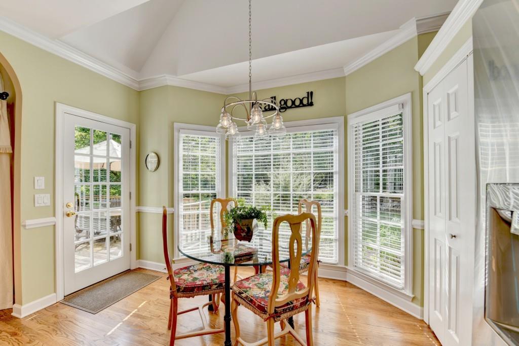 5490 Overbend Trail
