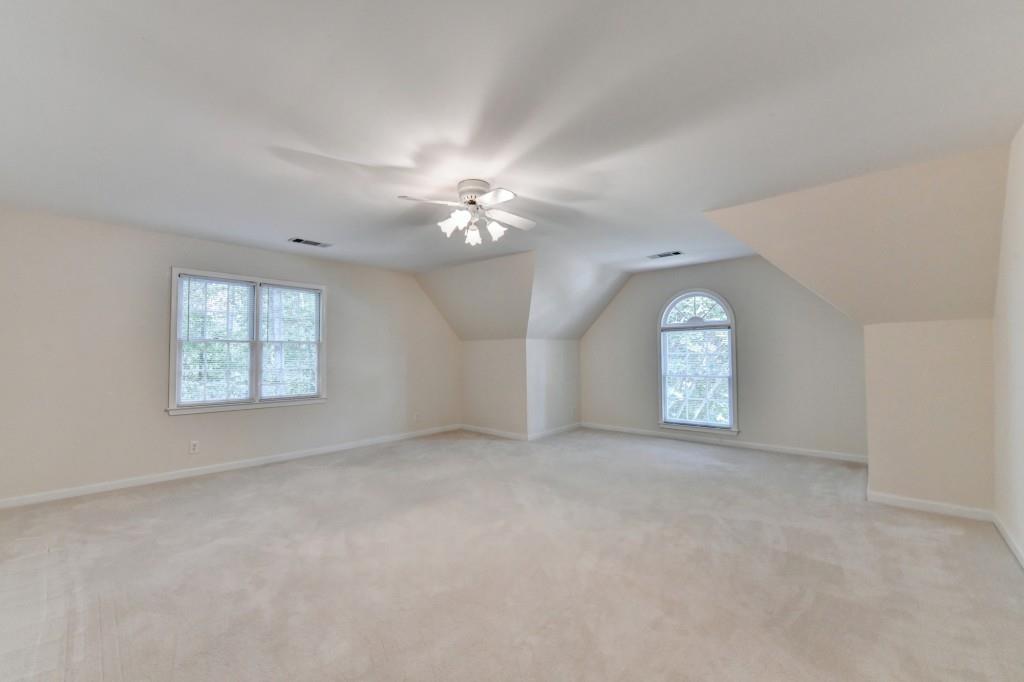 5490 Overbend Trail